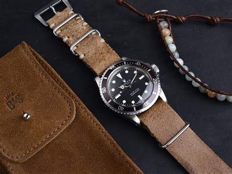 rolex submariner leather straps|rolex submariner on nato strap.